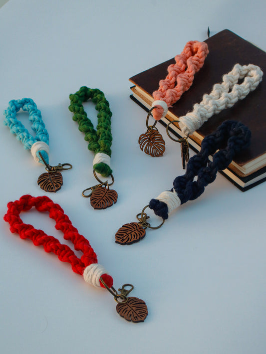 Spiral Knot Macrame Wristlet